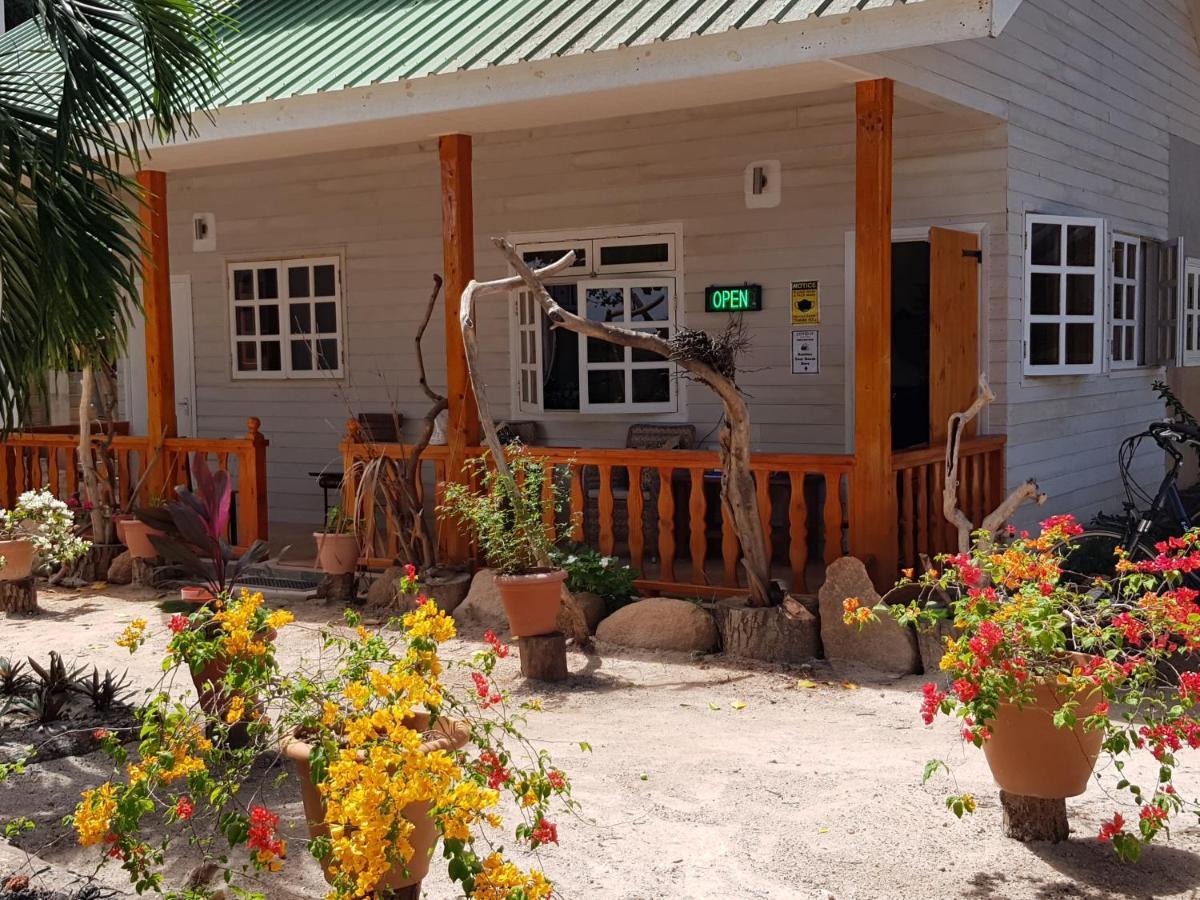 Villa Charette-Self Catering Villas Ла-Диг Экстерьер фото